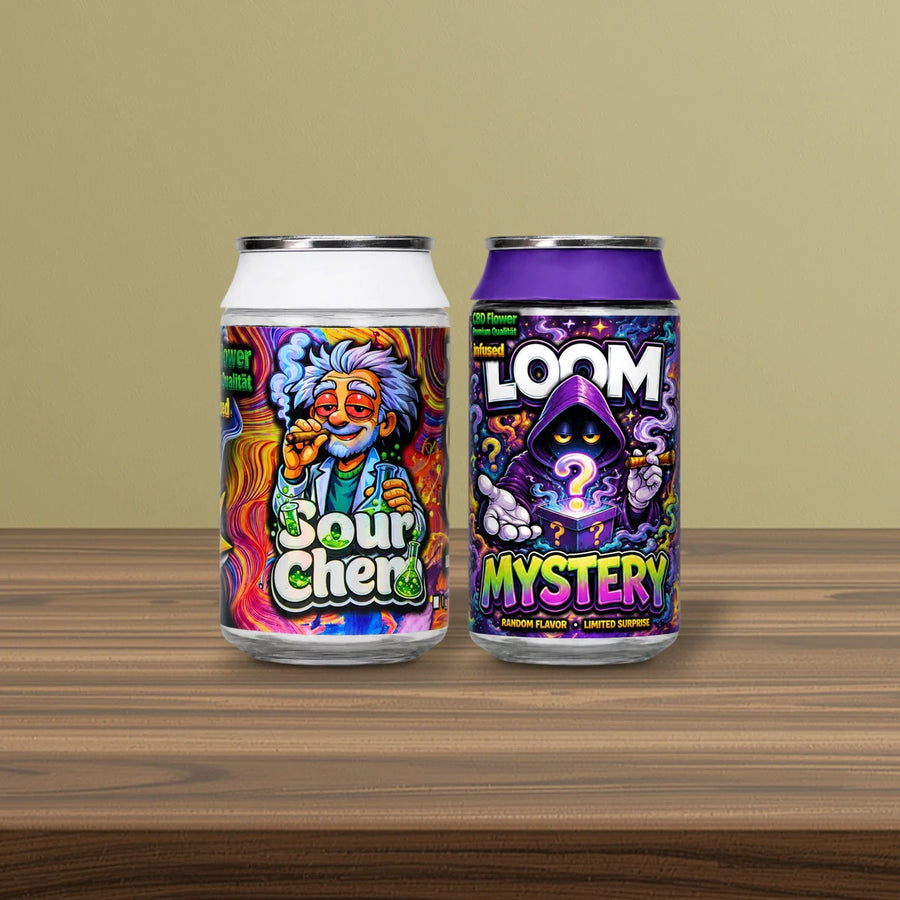Legale Alternative zu Delta 8 THC Blüten: Loom Blüten Sour Cherry und Loom Blüten Mystery auf dunklem Nussbaum