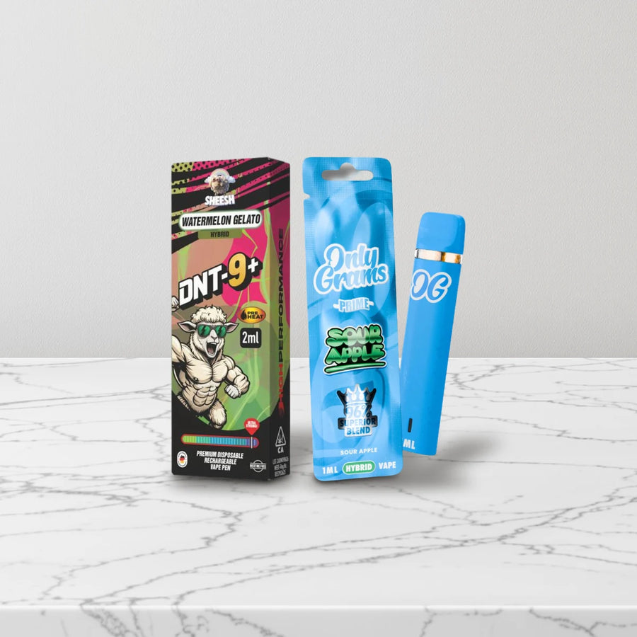 Alternative zu H2 Superior Vapes: SHEESH Vape Watermelon Gelato und OnlyGrams Vape Sour Apple auf weißem Marmor